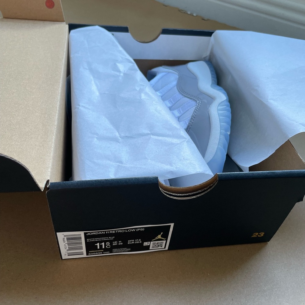 Air Jordan 11 Retro Low Little Kids 11.5C
